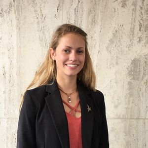 Meet your Posher, Isabel